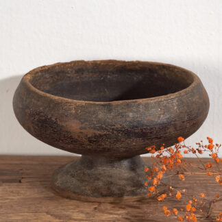 Small antique wood bowl (c.1900)