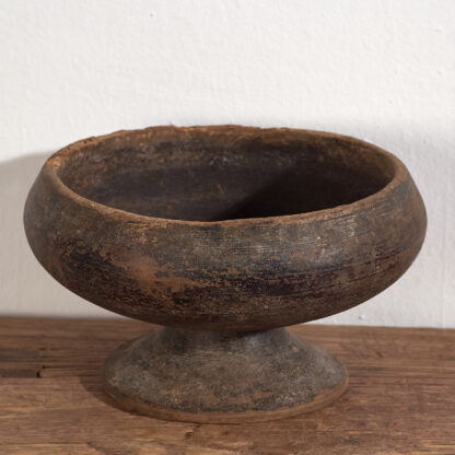 Small antique wood bowl (c.1900)