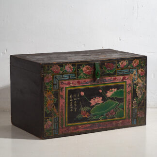 Antique oriental decorative trunk with lotus flower paintings (c.1900) #11