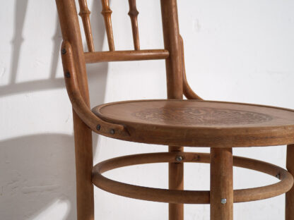 Antique Thonet chair with engraved seat (c.1920) #4