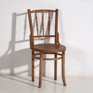 Silla Thonet antigua con asiento grabado (c.1920) #4