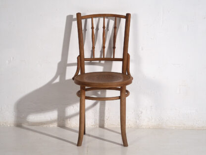 Antique Thonet chair with engraved seat (c.1920) #4