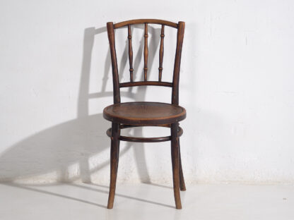 Antique bentwood chairs (c.1920). Set of 4 pieces #1
