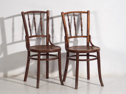Ensemble de chaises anciennes en bois courbé (vers 1920). Ensemble de 4 pièces #2