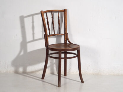 Ensemble de chaises anciennes en bois courbé (vers 1920). Ensemble de 4 pièces #2