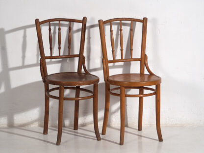 Ensemble de chaises anciennes en bois courbé (vers 1920). Ensemble de 4 pièces #2