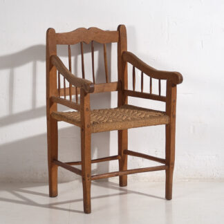 Fauteuil ancien en bois massif (c.1940) #4