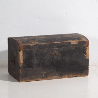 Antique chest with dark patina (c.1920) #25