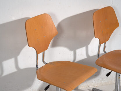 Sillas giratorias vintage(c.1950). Conjunto de 4 piezas