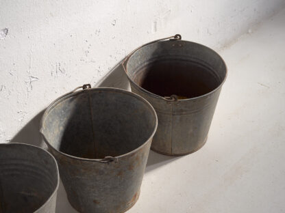 Antique galvanized metal buckets (c.1920). Set of 3 pieces - Image 6