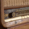 Vintage tube radio (c.1960) #2 - Image 4