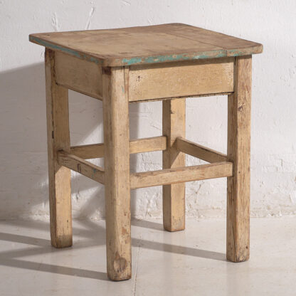 Ancienne table basse en bois massif (c.1920) #13