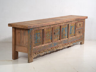 Mueble de TV antiguo con detalles étnicos (c.1900) #59