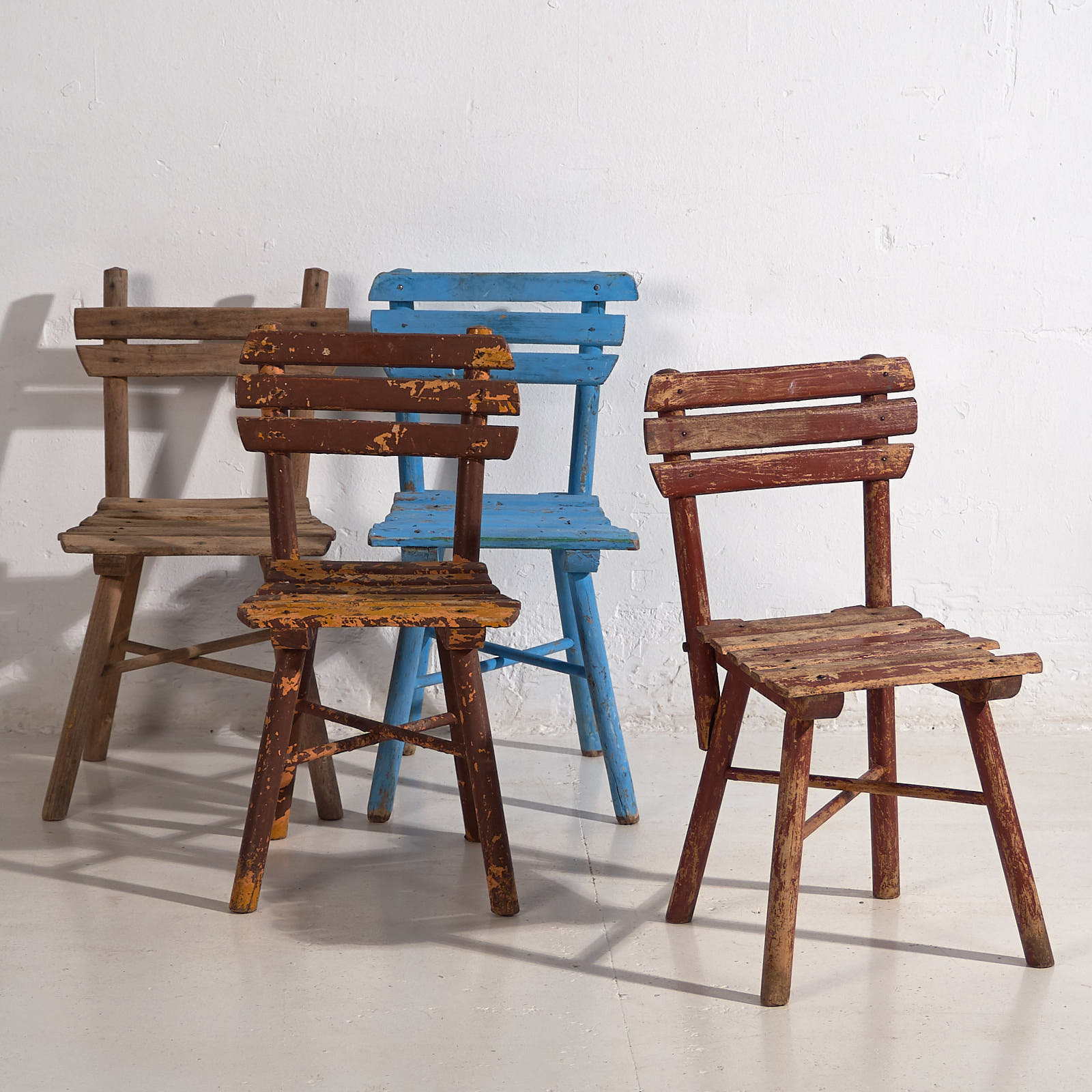 Sillas infantiles antiguas (c.1920). Conjunto de 4 piezas #1