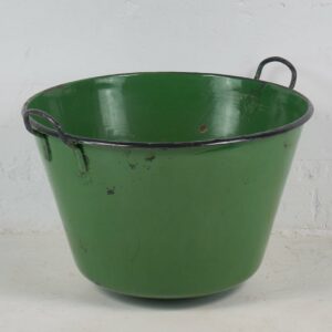 Antiguo caldero metálico de color verde (c.1950)