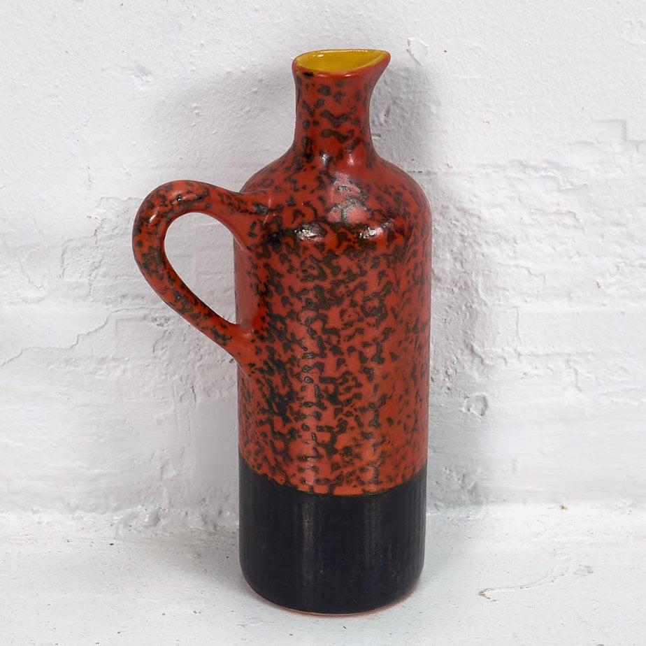 Jarrón de cerámica decorativo vintage de color rojo (c.1950)