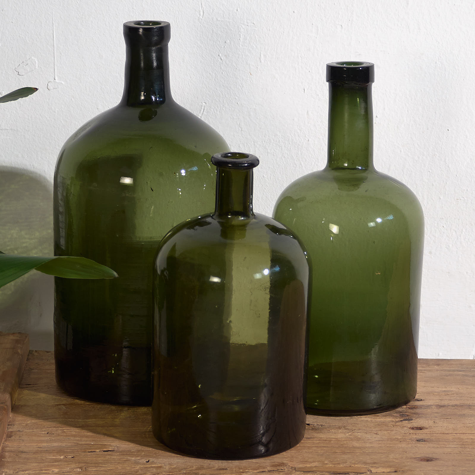 Botellas antiguas de color verde olivo (c.1920). Conjunto de 3 piezas #11