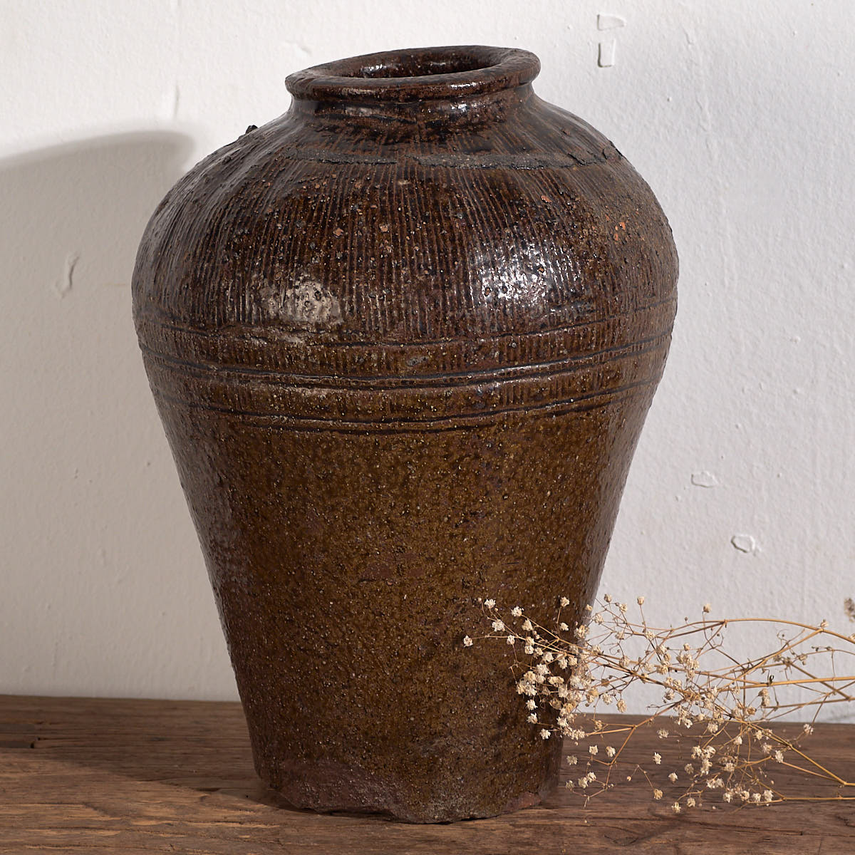 Petit vase ancien dans les tons sombres (c.1900) #2