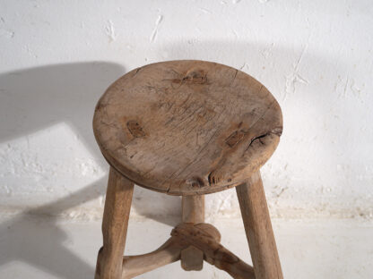 Taburete redondo antiguo de estilo wabi sabi (c.1900) #27 - Imagen 3