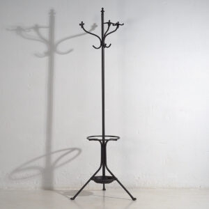 Perchero antiguo de hierro forjado con paragüero (c.1920) #2