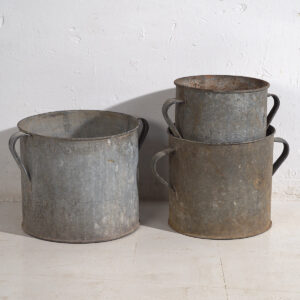 Antiguos cubos metálicos (c.1920). Conjunto de 3 piezas #4