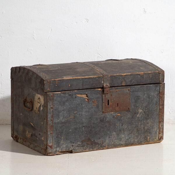 Antiguo cofre de tonos oscuros (c.1910) #65