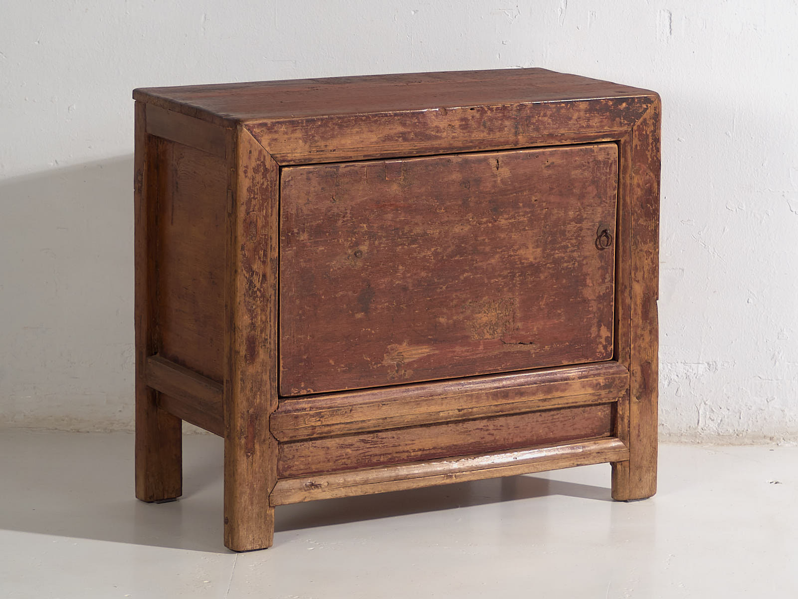 Petit buffet ancien à patine marron (vers 1900) #71