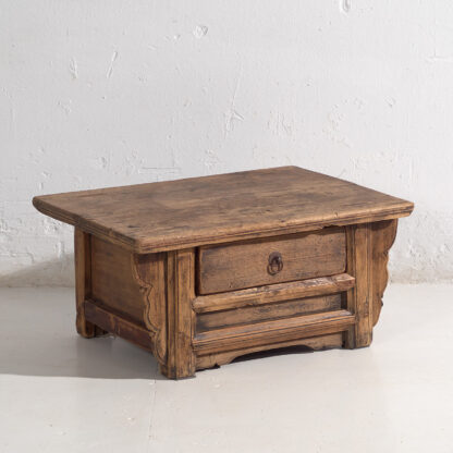 Mesa de centro oriental antigua (c.1900) #76