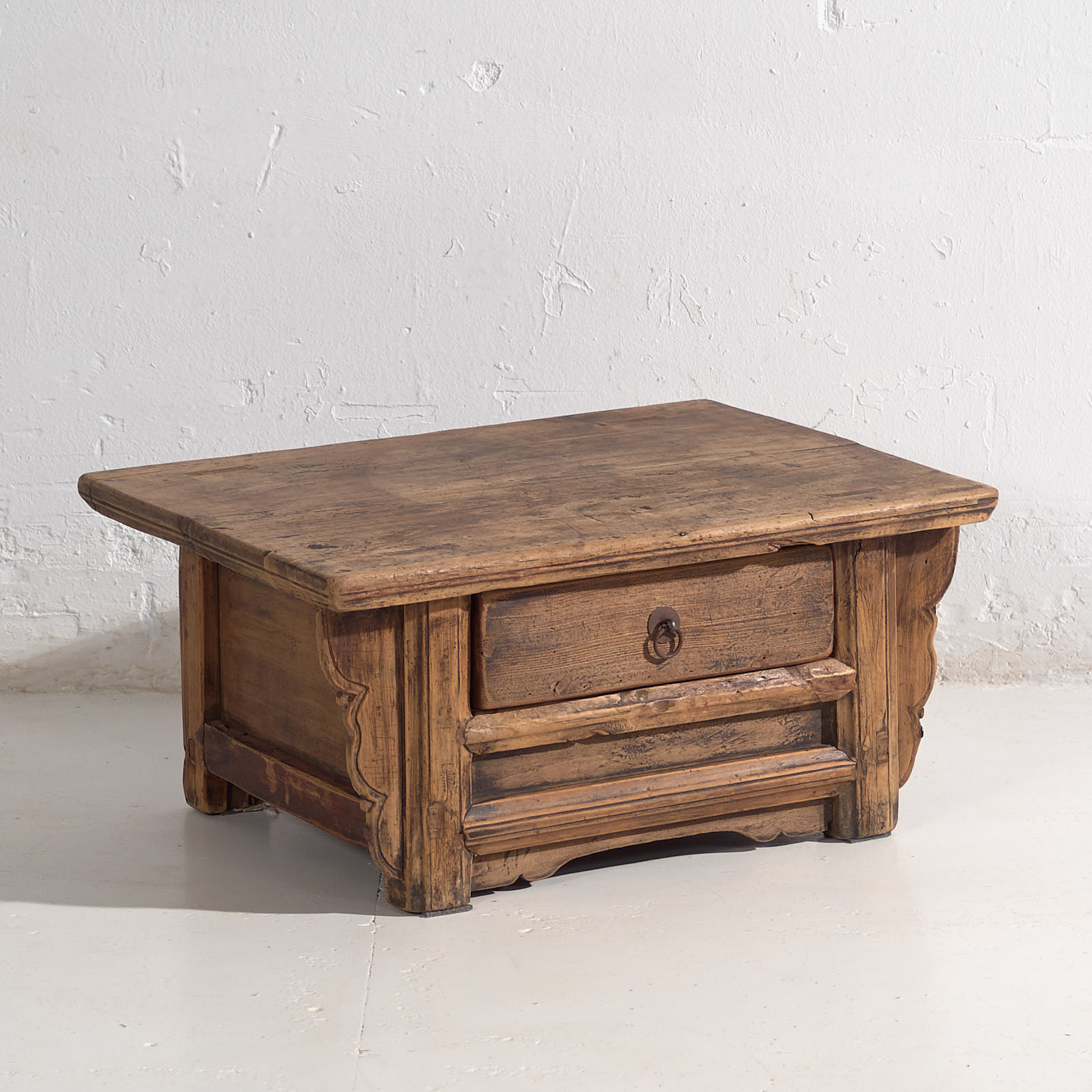 Mesa de centro oriental antigua (c.1900) #76