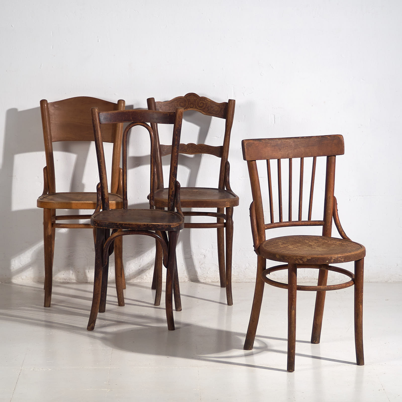 Antiguas sillas Thonet (c.1920). Conjunto de 4 piezas #13