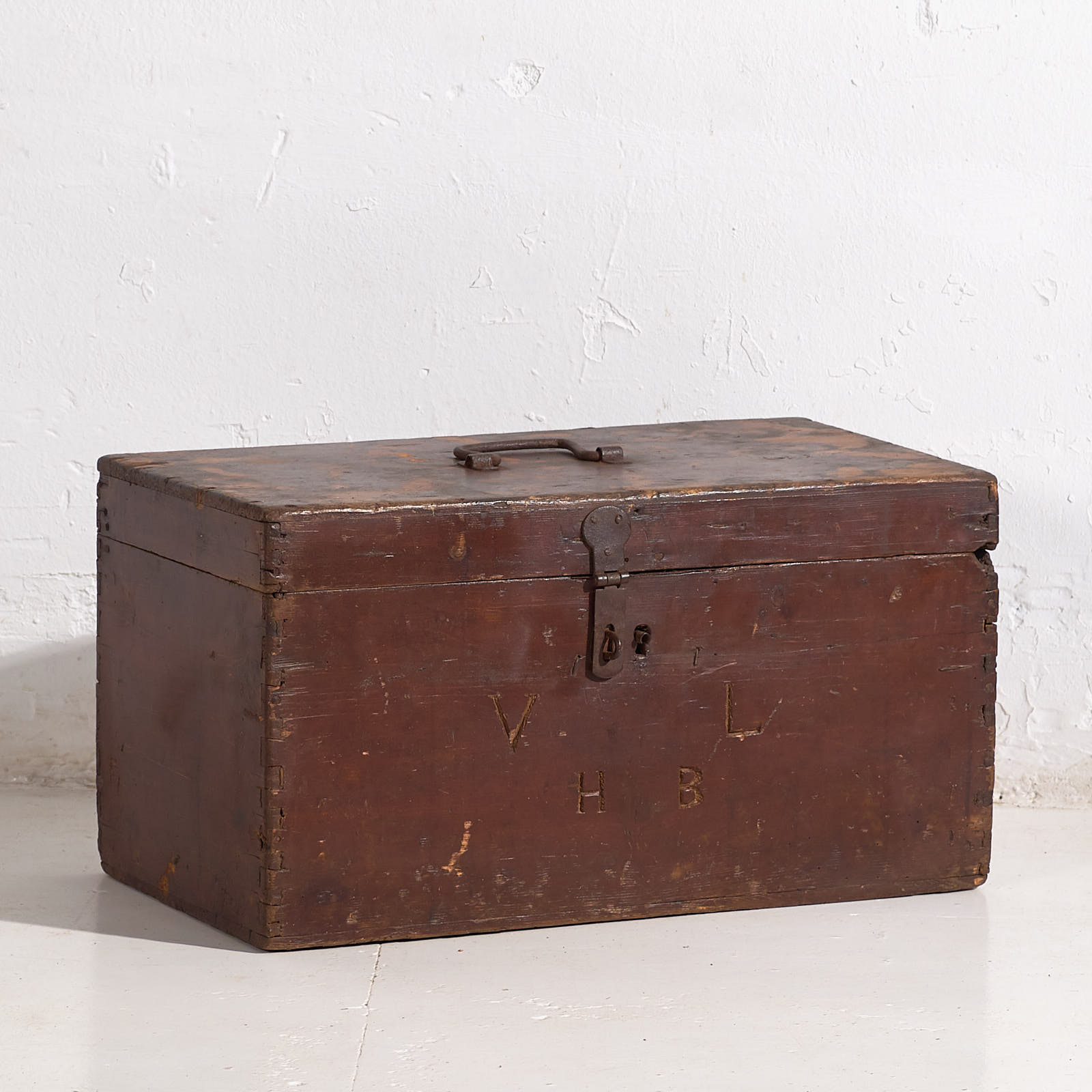 Antiguo cofre de color granate (c.1900) #9