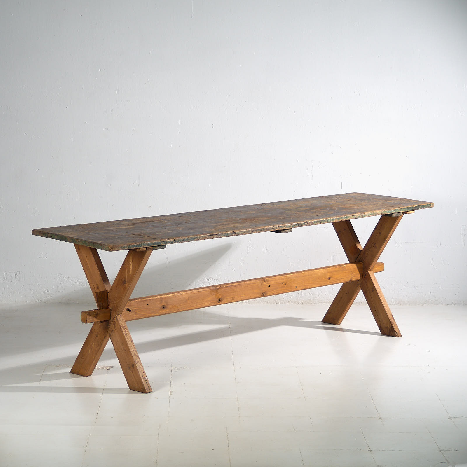 Antigua mesa de madera maciza con pátina de color verde (c.1920) #6