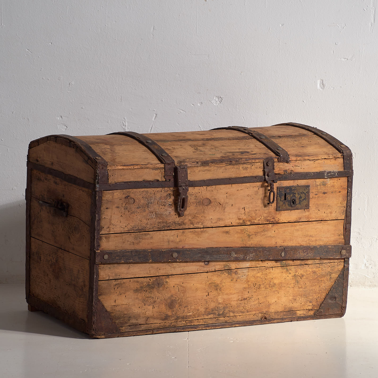 Cofre antiguo de madera lavada (c.1900) #43