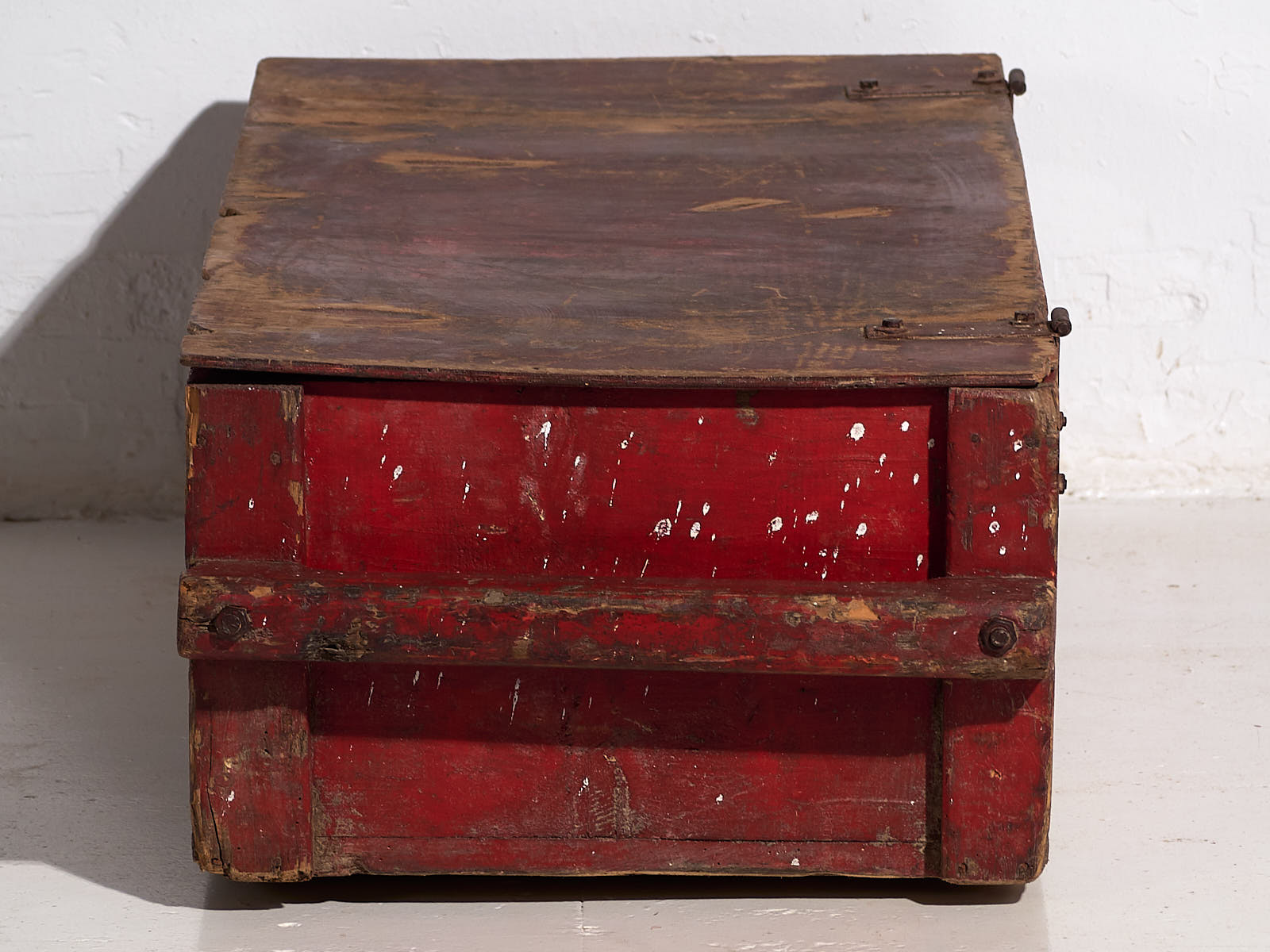 Cofre vintage de color rojo (c.1940) #2 - Imagen 4