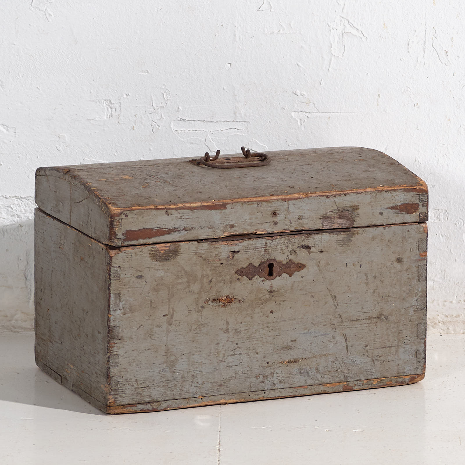 Small antique gray chest (c.1900) #69
