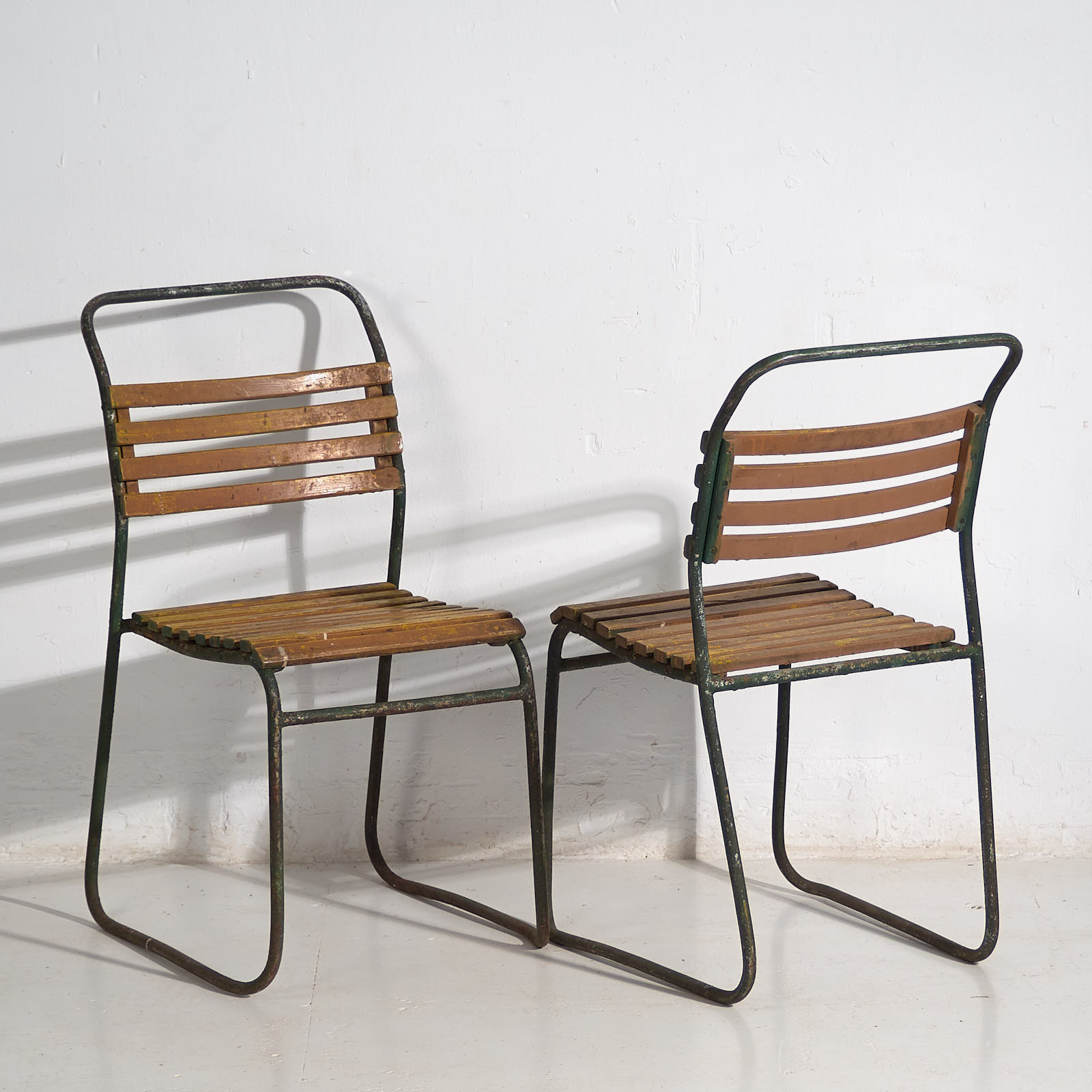 Sillas de jardín antiguas (c.1920). Conjunto de 2 piezas #31