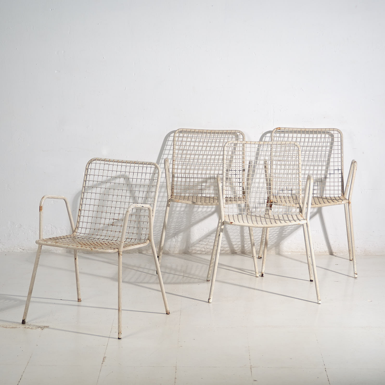 Antique outdoor chairs with armrests (c.1920). Set of 4 pieces #4 