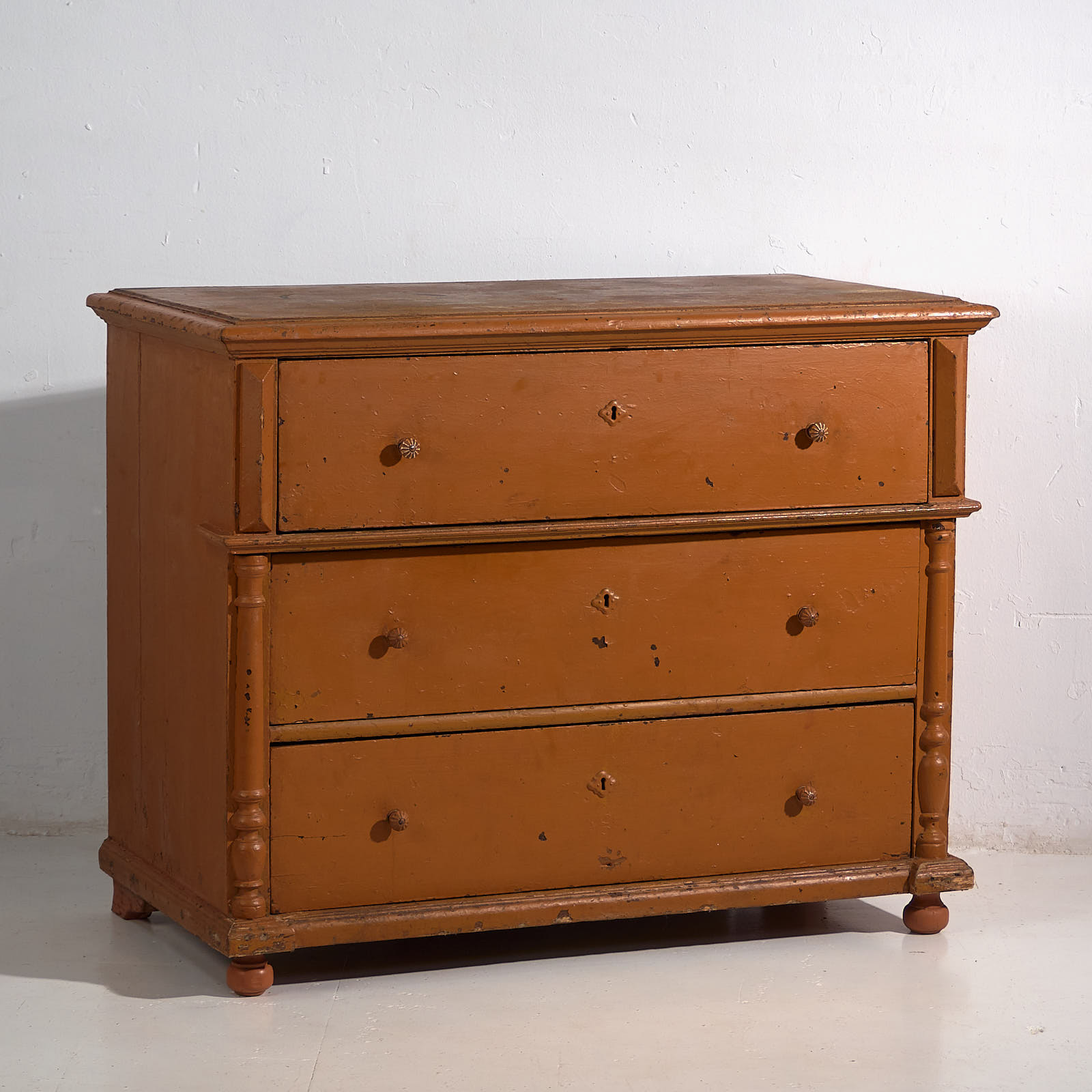 Cómoda antigua con pátina de color ocre (c.1920) #72