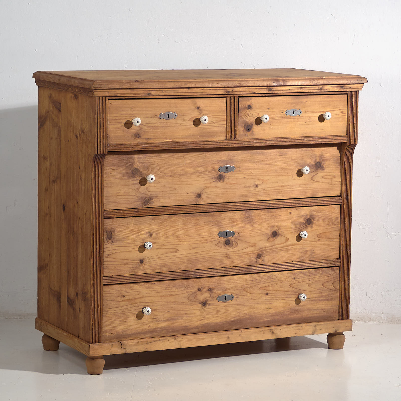 Cómoda antigua de madera natural de estilo provenzal francés (c.1920) #11