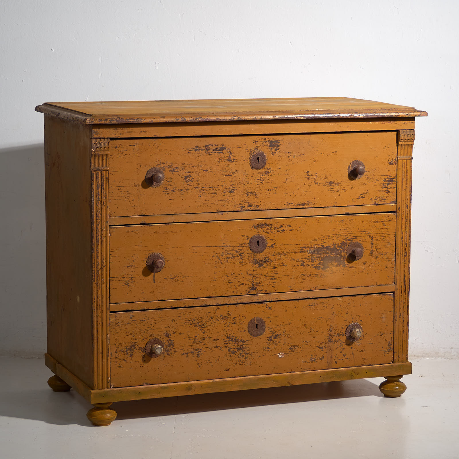 Commode ancienne à trois tiroirs (c.1920) #11