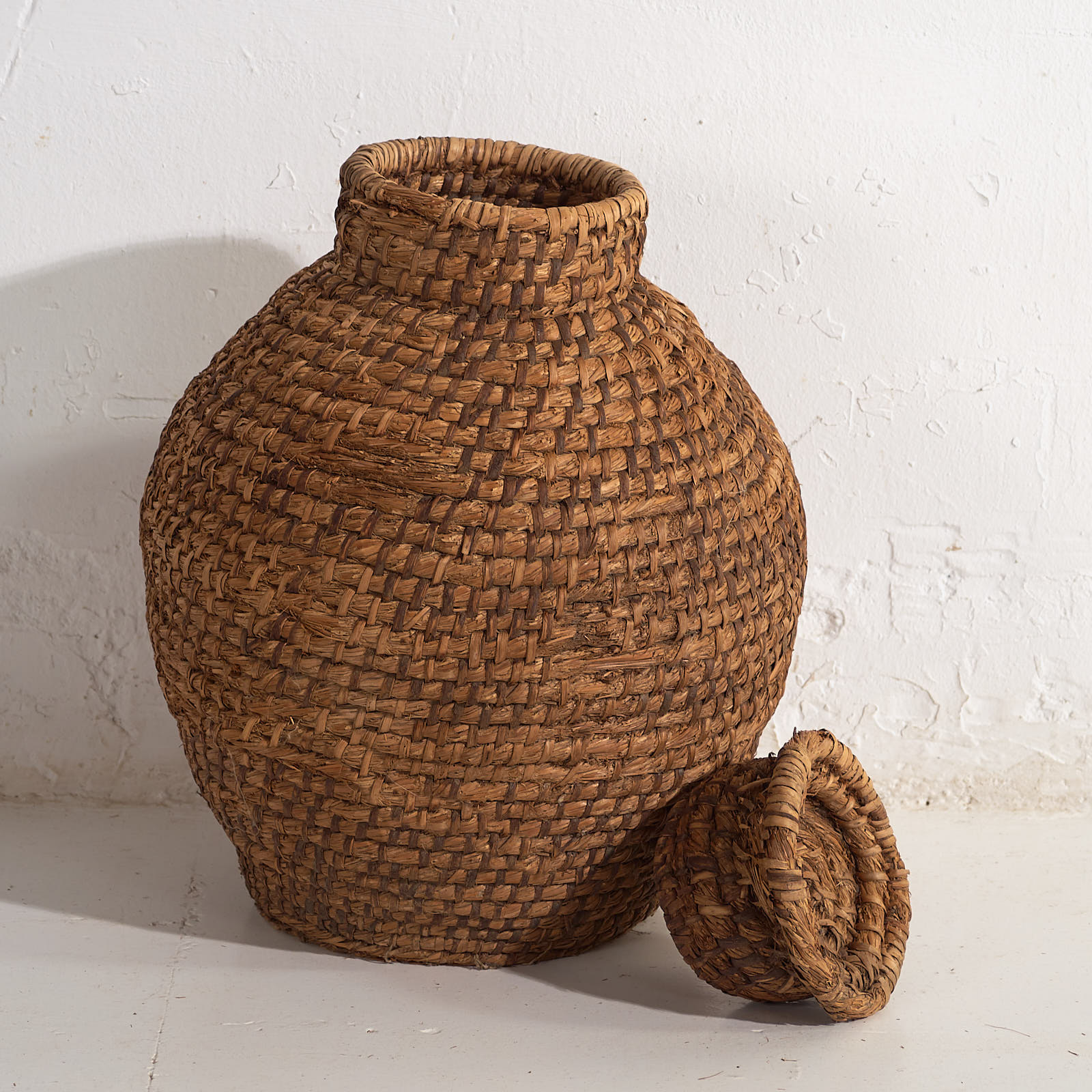 Antique wicker basket (c.1920) #1