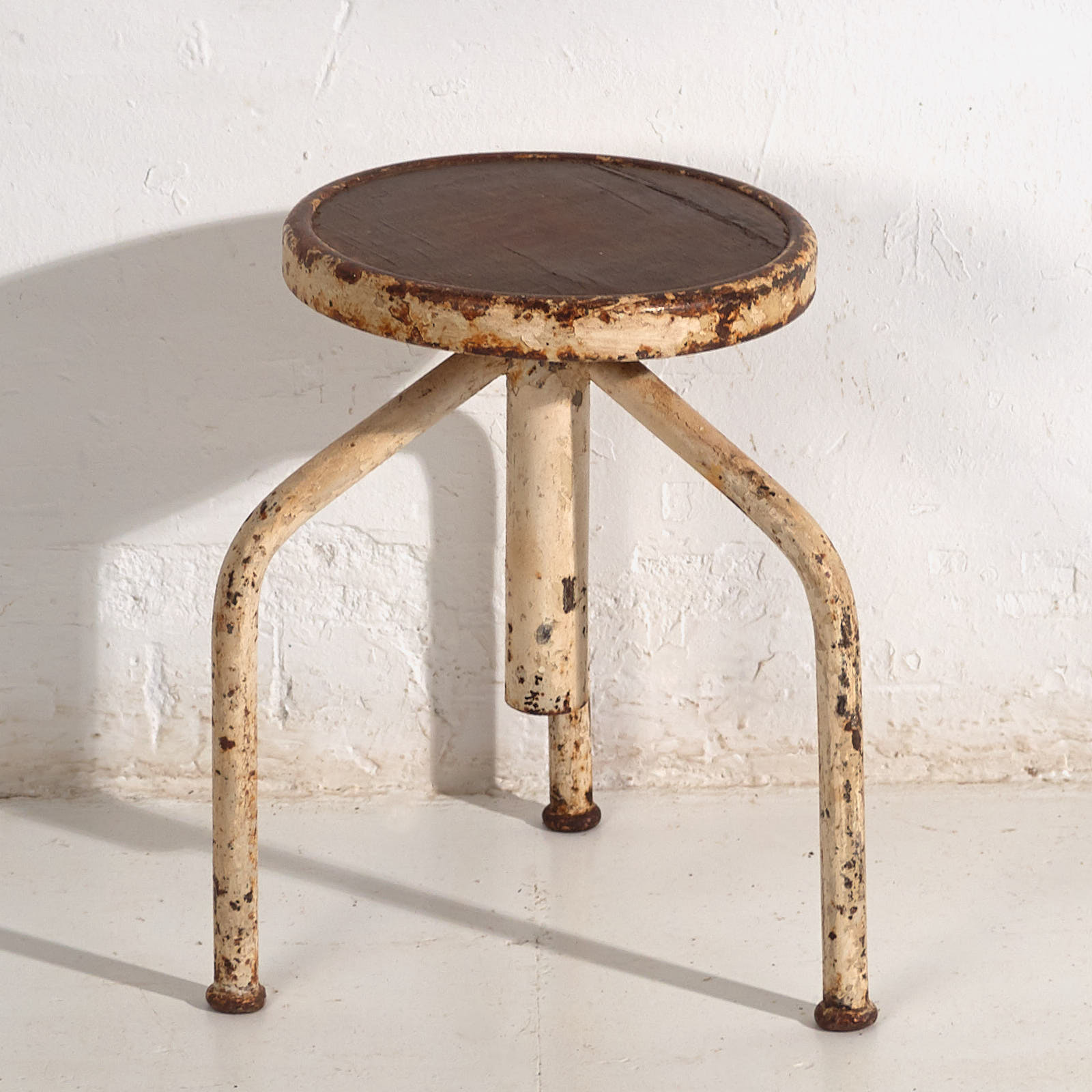 Industrial stool with white patina (c.1950) #7