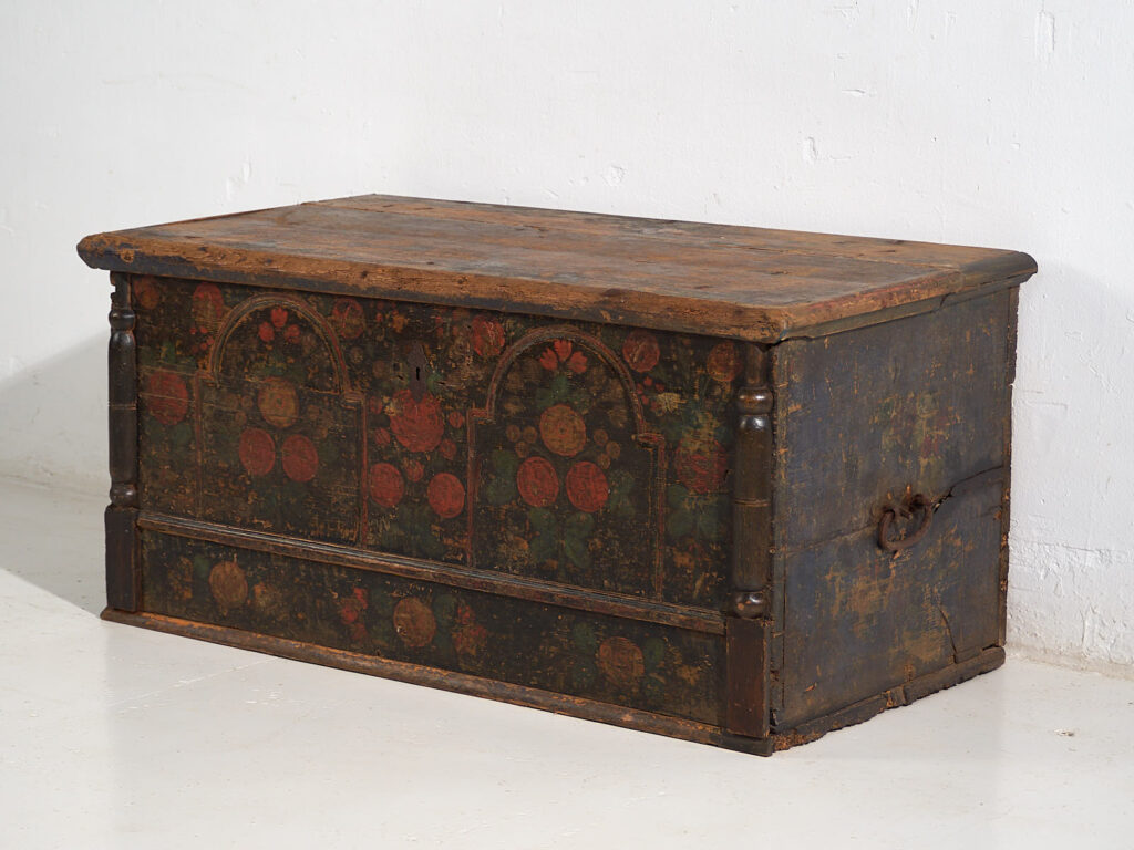 Botte ancienne de style art populaire (Année 1838) #46