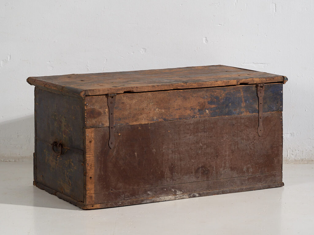 Botte ancienne de style art populaire (Année 1838) #46
