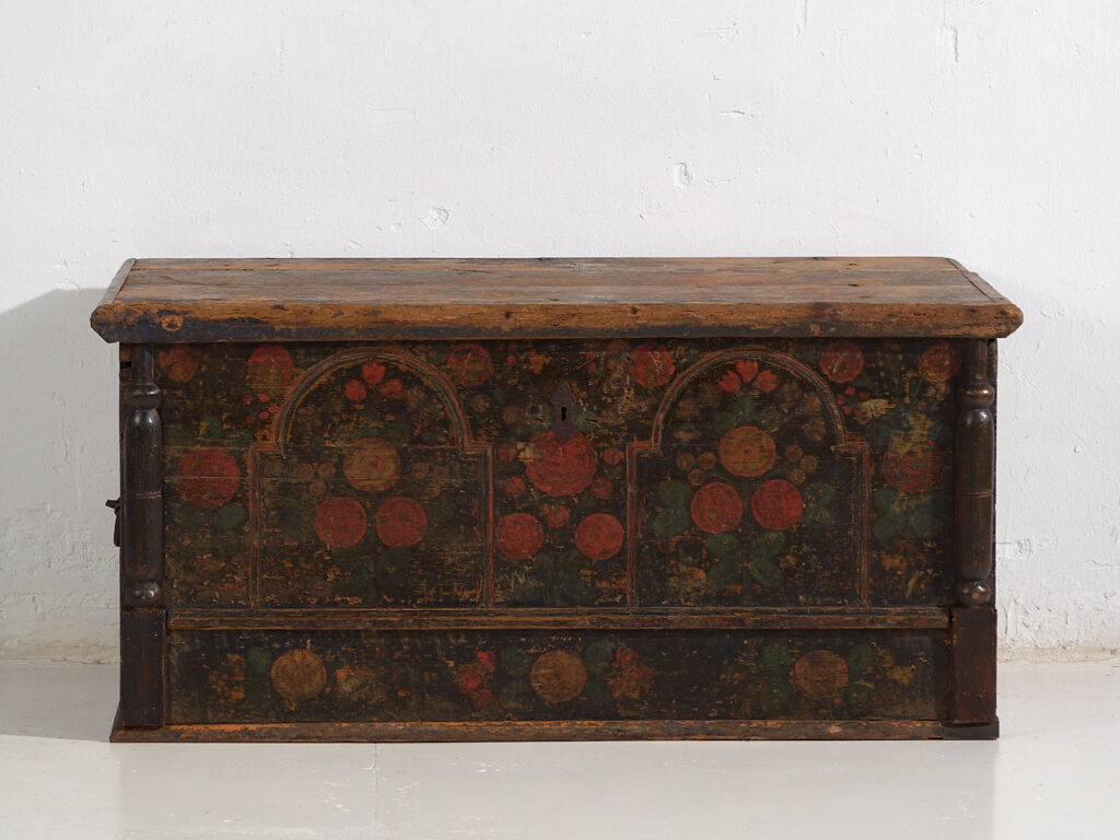 Botte ancienne de style art populaire (Année 1838) #46