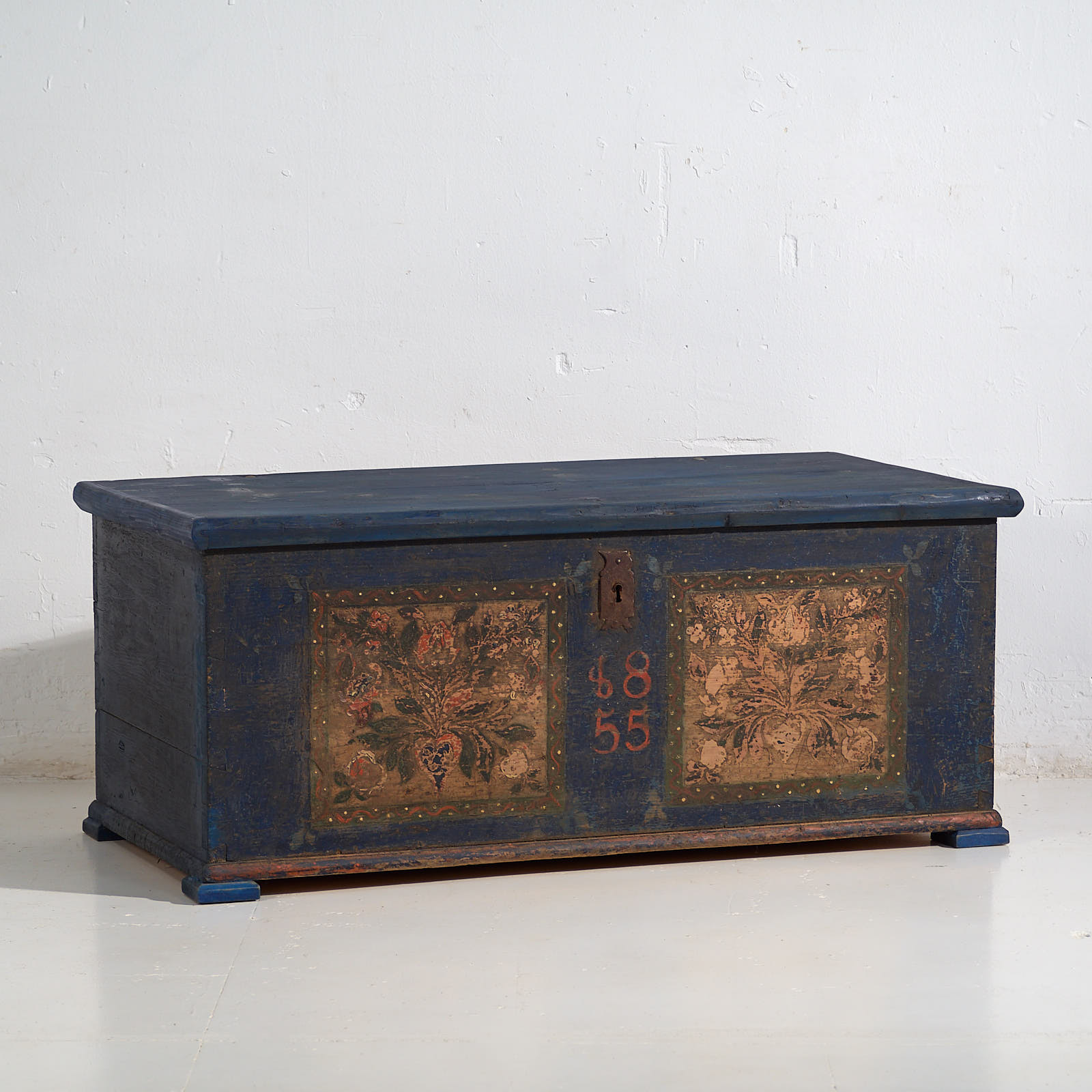 Antiguo baúl nupcial de color azul marino (Año 1855) #13