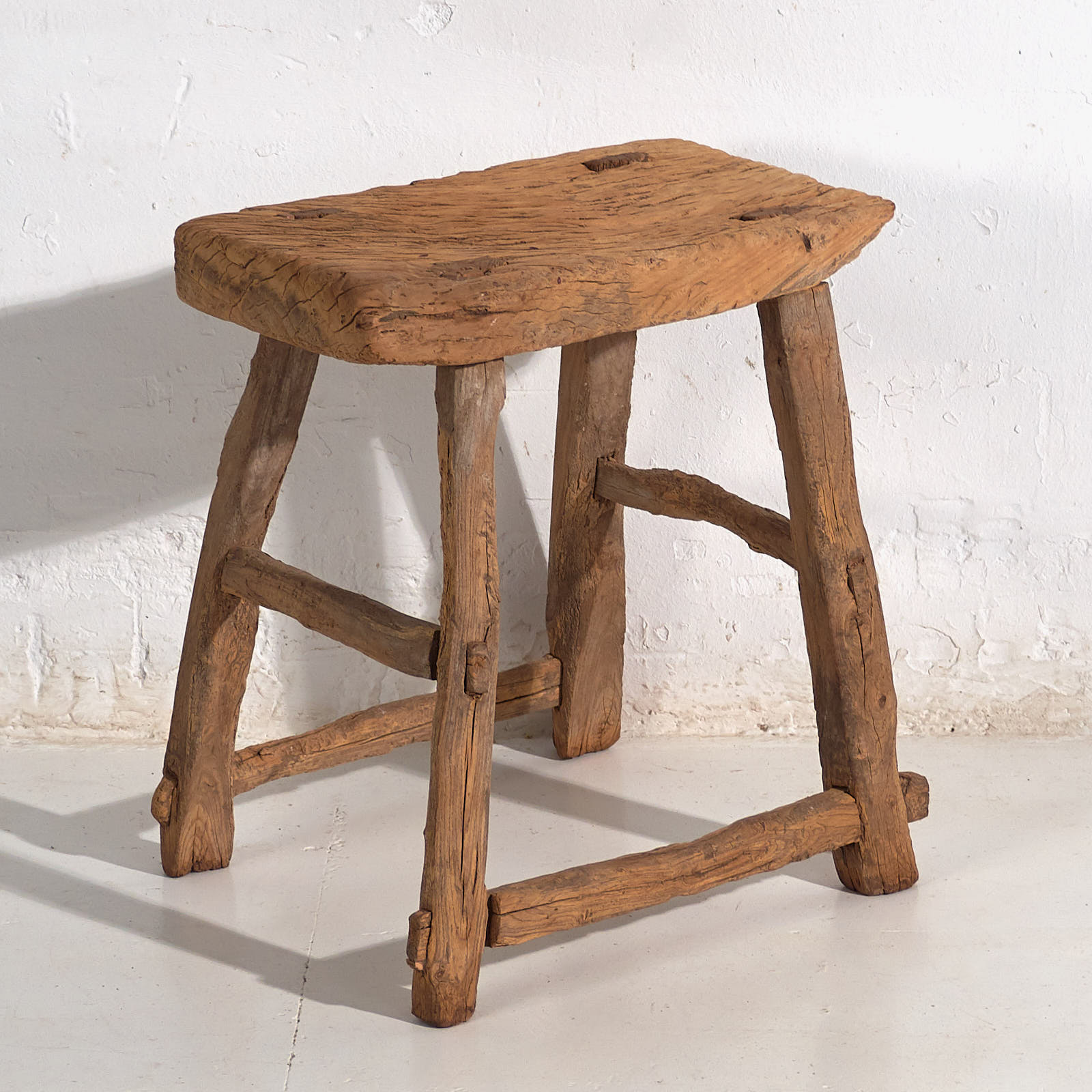 Taburete antiguo de estilo primitivo (c.1900) #4